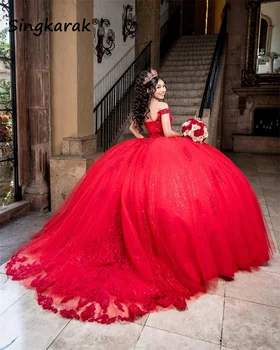 Красная принцесса Quinceanera Платья Бальное платье с открытыми плечами Цветы Кружевные аппликации Кристаллы из бисера Сладкое 16-е платье День рождения
